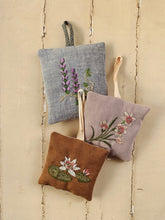 Load image into Gallery viewer, Vintage Embroidery Lavender Bag Kit