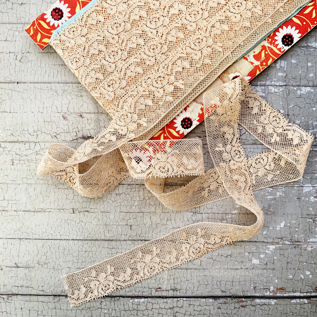 Peachy pink Antique Lace
