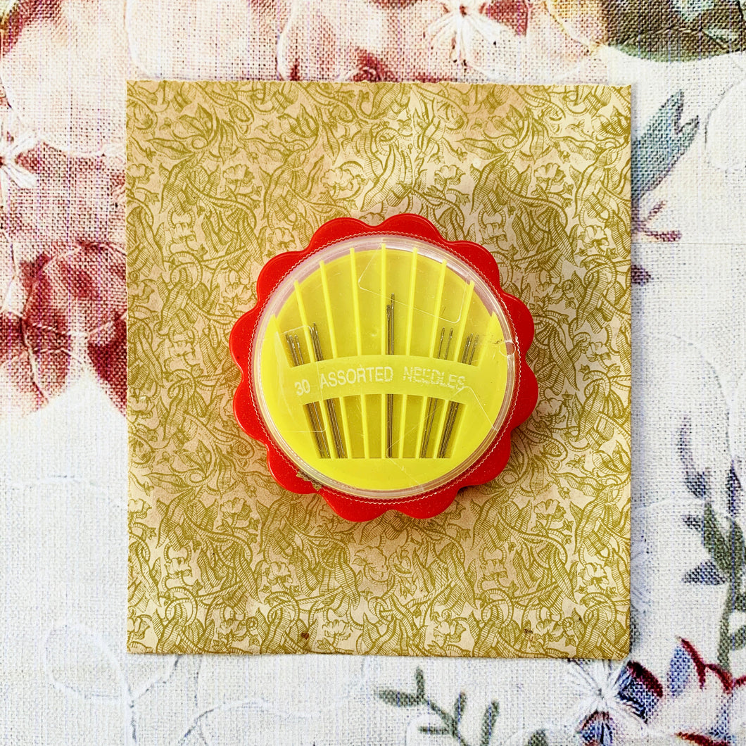 Vintage Needle holder with needles
