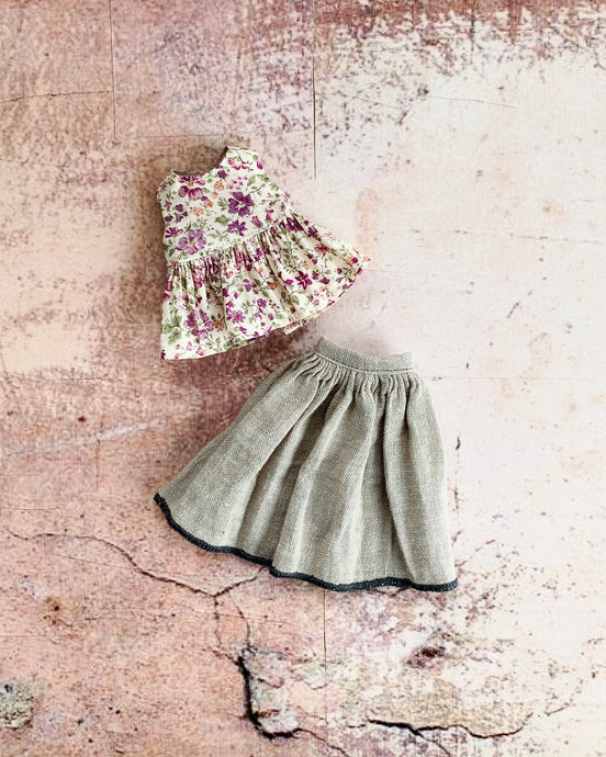 Skirt and Blouse for Blythe Dolls